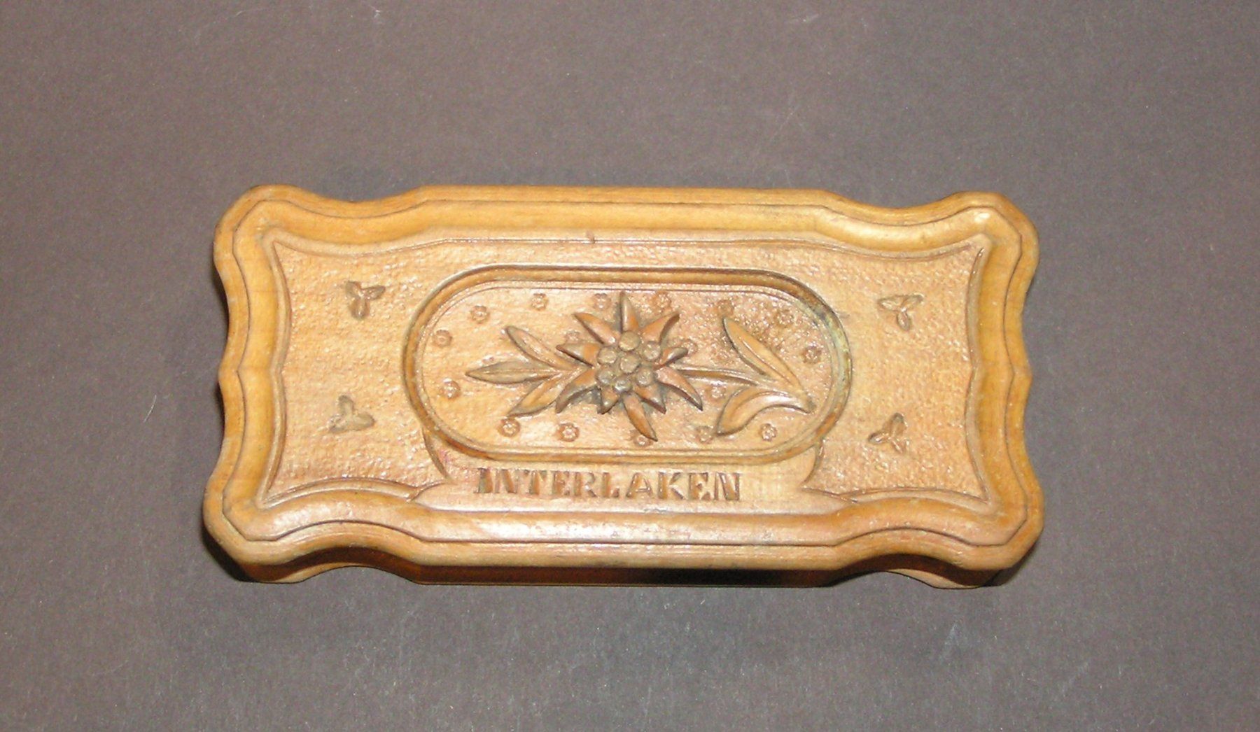 Dosen: ALTE BRIENZER BRIEFMARKEN SCHATULLE – Gebraucht aus Grenchen von Antique-hunter 5