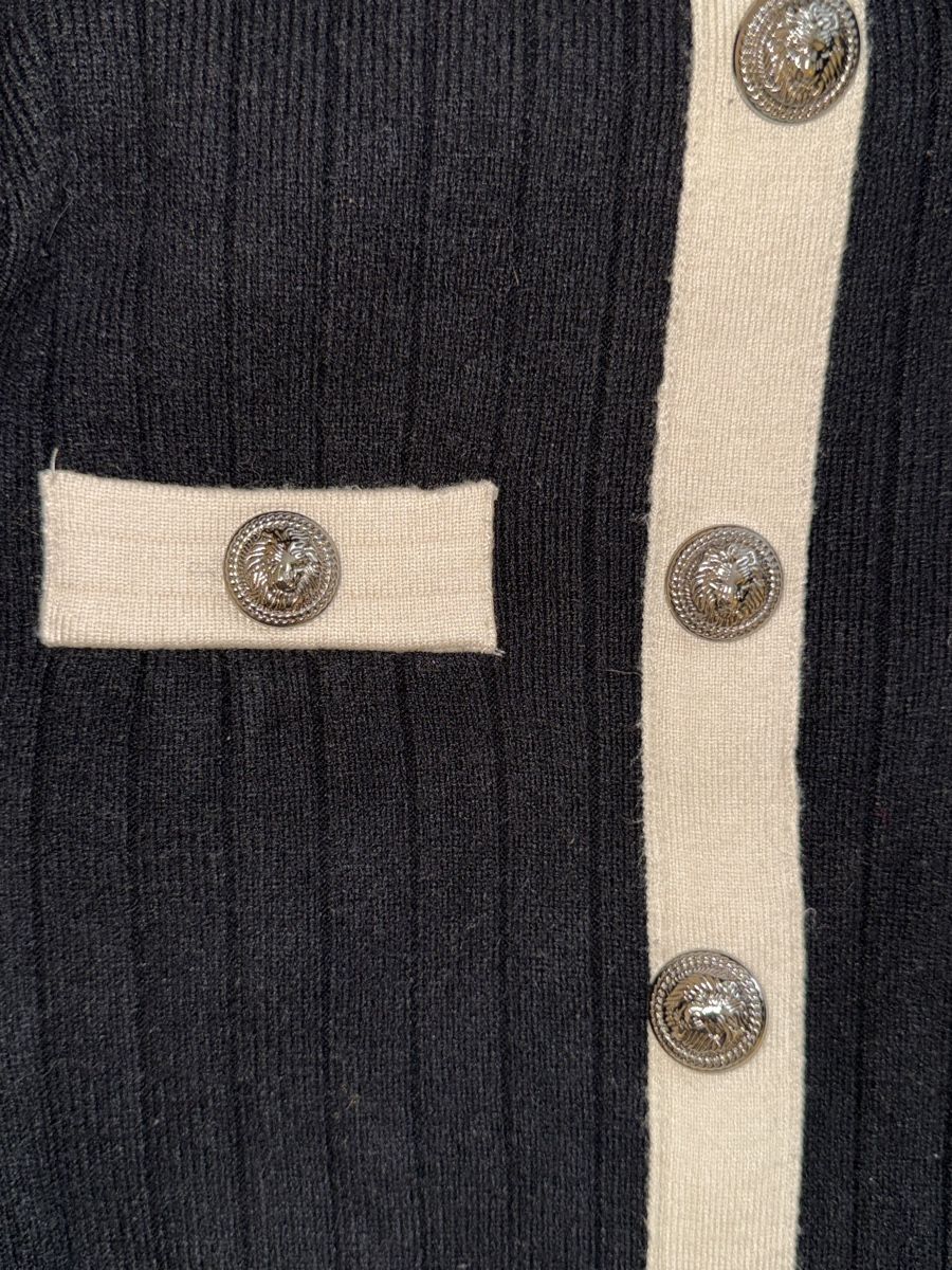 Vestiti: SCHWARZES STRICKKLEID MIT KONTRASTDETAILS – Usato da Schlieren venduto da kle_dis 1