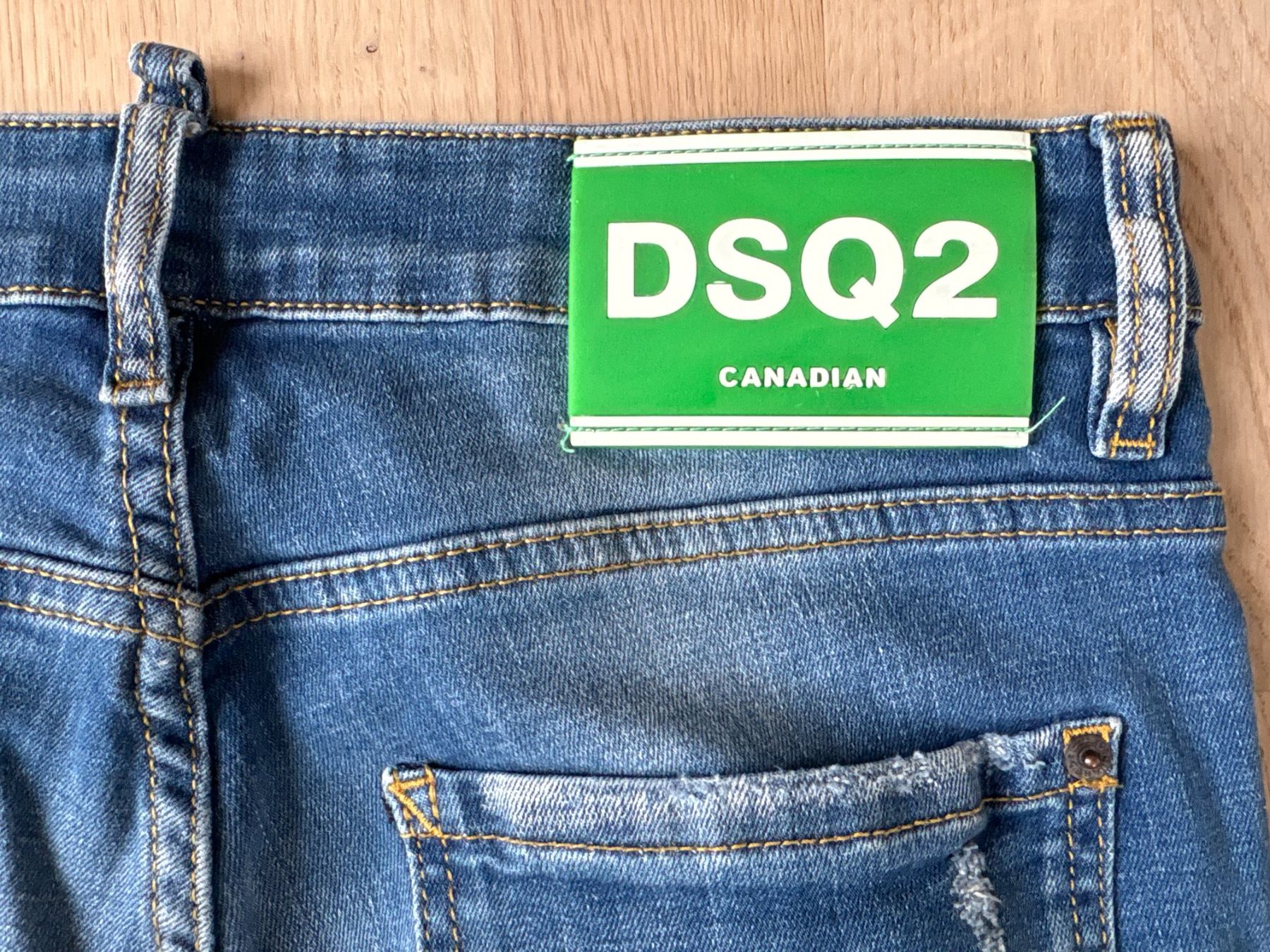 Dsquared2 Pantaloni: Dsquared2 cool guy jeans shorts – Usato da Elgg venduto da Jo_Naj 3