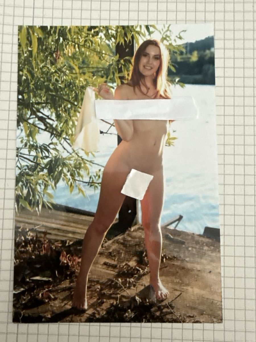 Poster & Bilder: Erotisches Foto  – Neu (gemäss Beschreibung) aus Neukirch (Egnach) von Maxi2009