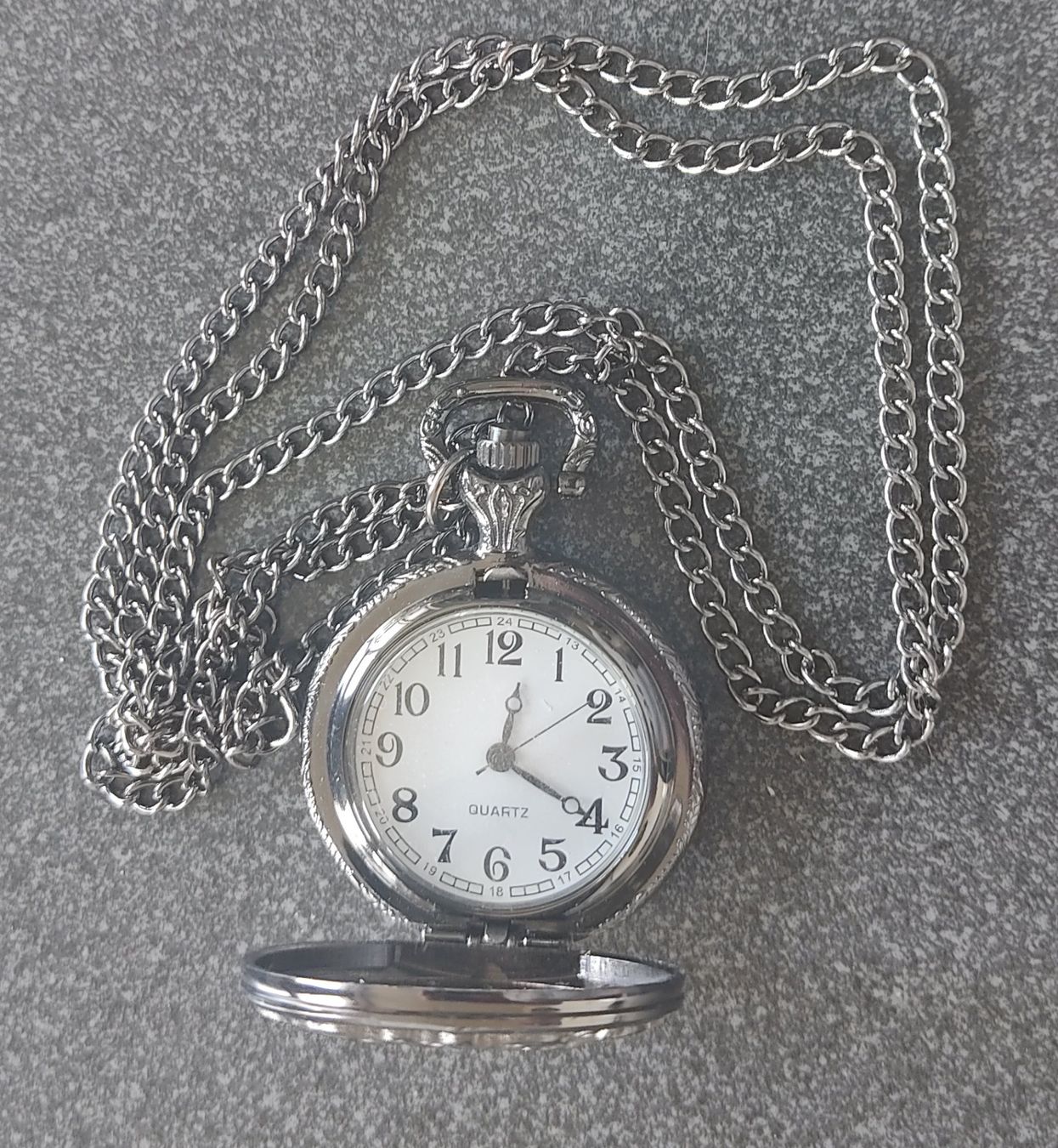 Orologi: AKTION Steampunk / Gothic Umhänge-Uhr – Nuovo (secondo la descrizione) da Schwanden GL venduto da UHRKNALL 2