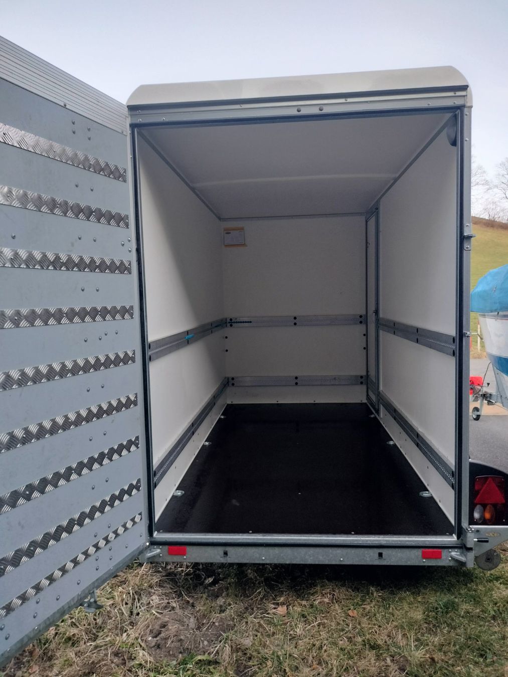 Böckmann Rimorchi: Böckmann KT3015/27HF Kofferanhänger – Nuovo (secondo la descrizione) da Ringoldswil venduto da le95ke 3