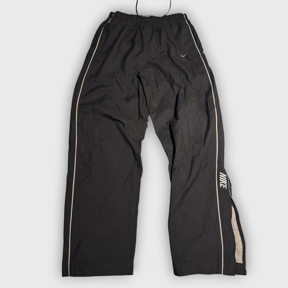 Nike Pantaloni: Nike Track Pants – Usato da Thalheim venduto da nelia.mm