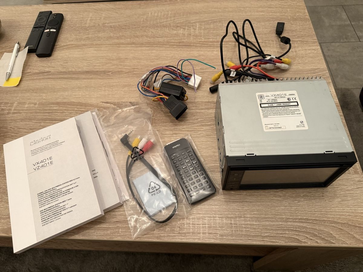 Radio: Clarion VX401E état neuf – Nuovo e nell'imballaggio originale da Courrendlin venduto da djooo 3