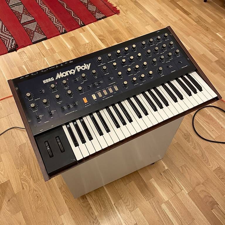 Korg Strumenti musicali: Korg Monopoly 4-Voice Polyphonic Synthesizer – Usato da Bern venduto da nomitzruk 1