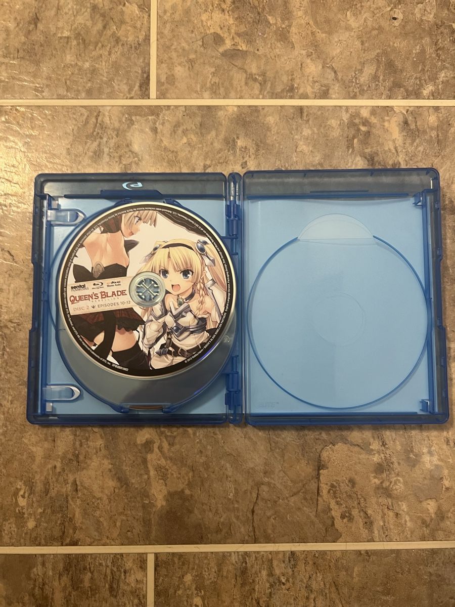 Tutti i DVDs: Queen's Blade Complete Collection Anime Bluray – Usato da Ringgenberg BE venduto da Republic_Of_Gamers 4