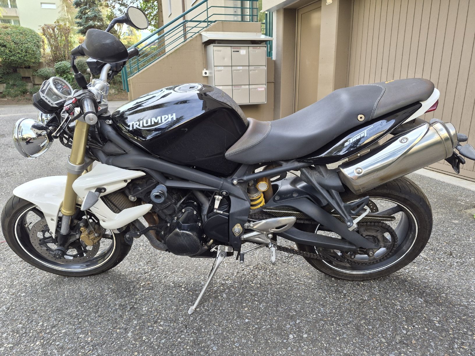 Triumph Strada: Triumph street triple 2008 – Difettoso da Blonay venduto da jul_fyq8 3