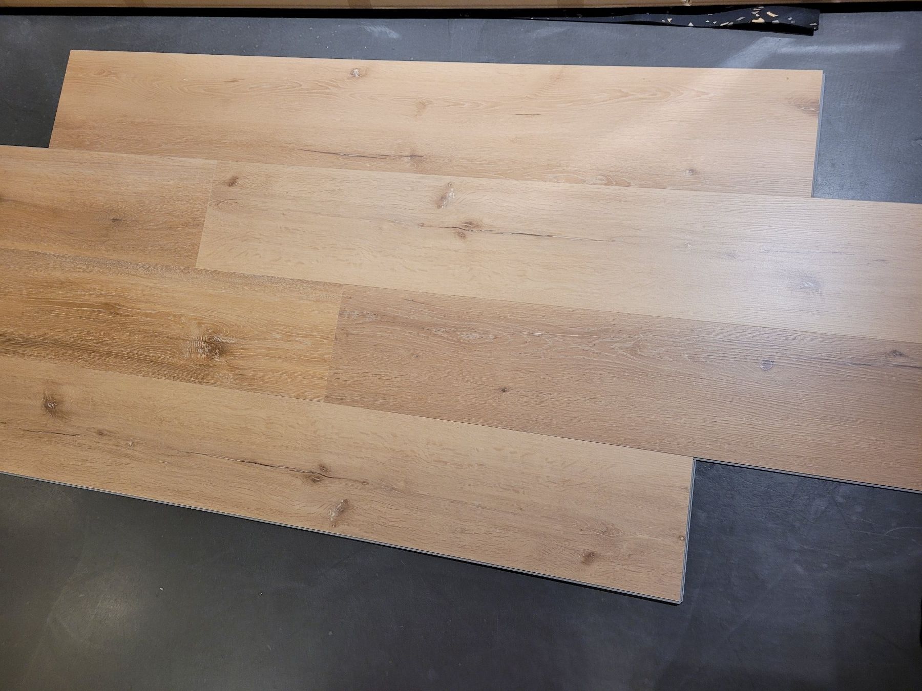Rivestimenti per pavimenti: ParquettVinyl Old Brown, Fr. 33.50 / m2 – Nuovo e nell'imballaggio originale da Kloten venduto da bilgeri01