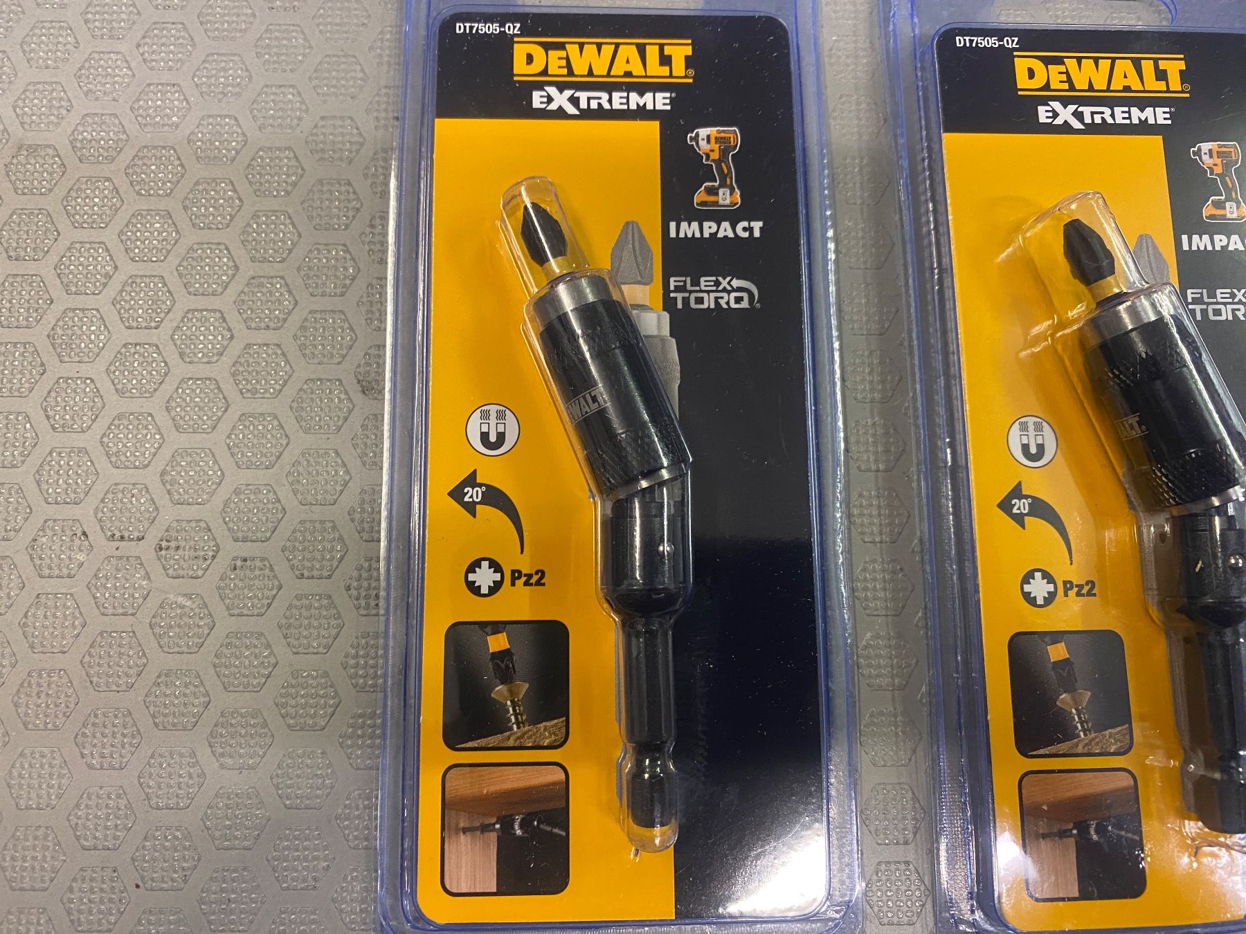Dewalt Tous les outils: 2x Dewalt Bithalter ab 1.- – Neuf avec emballage d'origine à Wabern par HK-Design 1