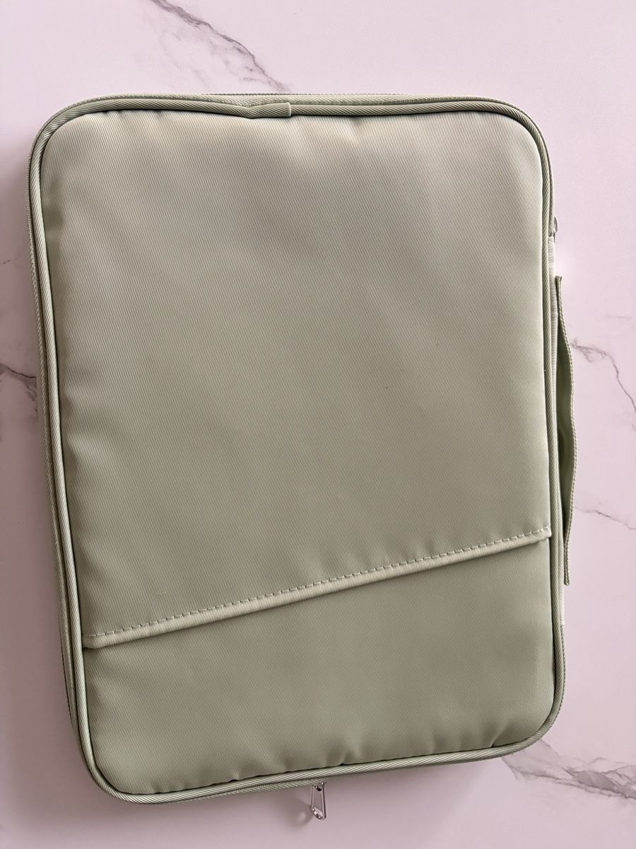 Borse: Laptoptasche pastellgrün – Nuovo (secondo la descrizione) da Interlaken venduto da PrincessJill