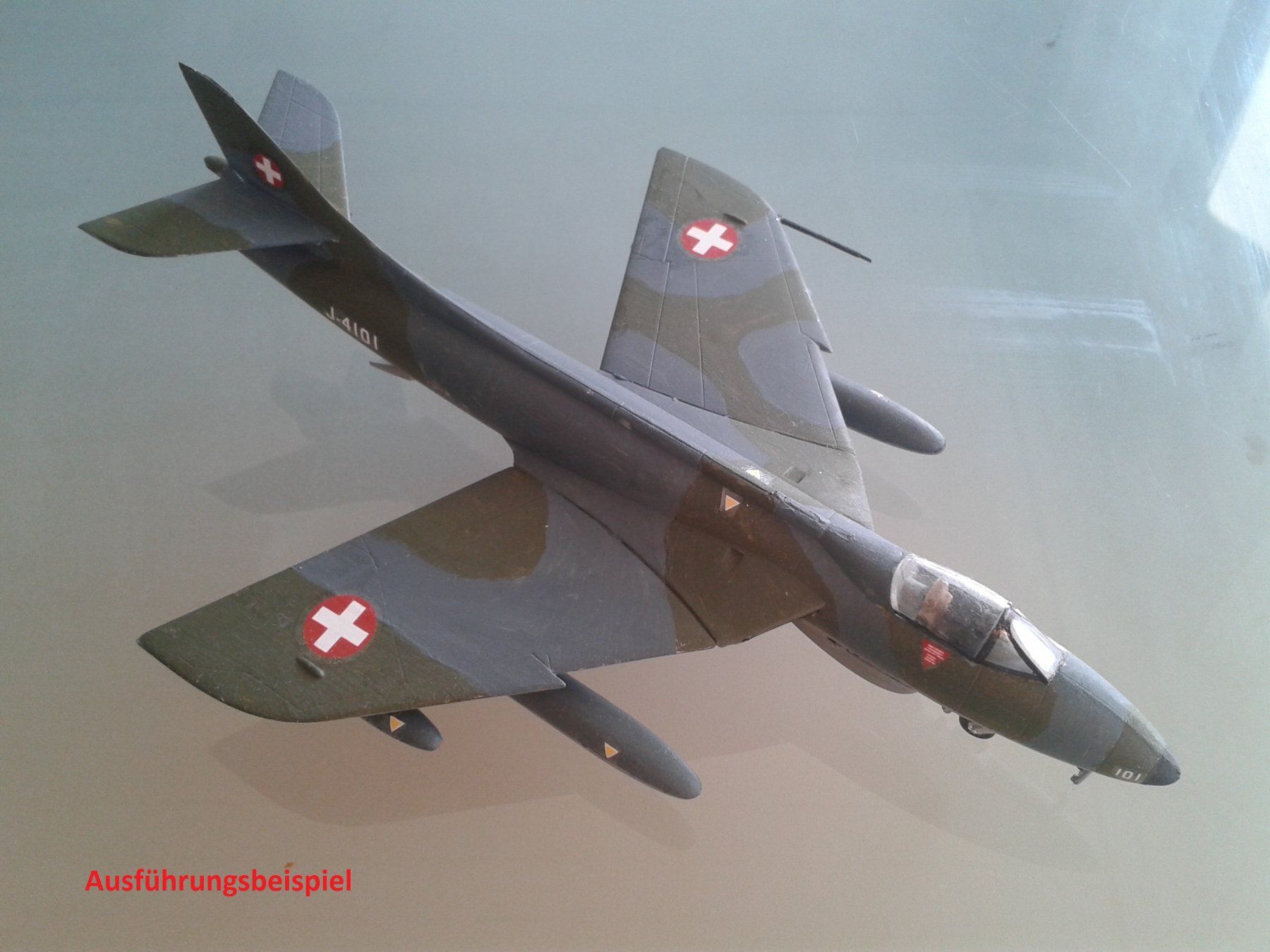 Kits de montage: Swiss Hawker Hunter Mk58A – Neuf avec emballage d'origine à Muttenz par flyte 3