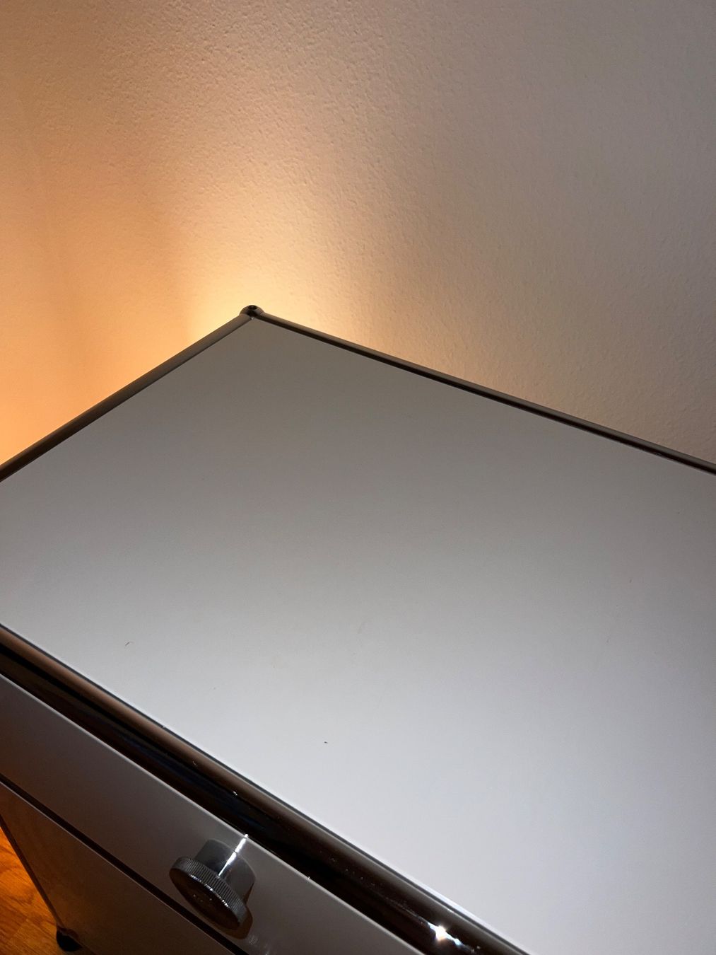 USM Comodini: USM Haller Sideboard mit Schubladen – Usato da Zürich venduto da ElchiDerHirsch 4