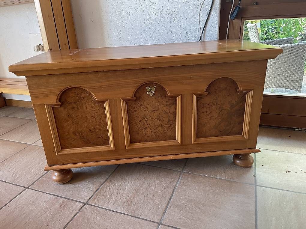 Commodes: Holzkommode – D'occasion à Weier im Emmental par ajnakrim