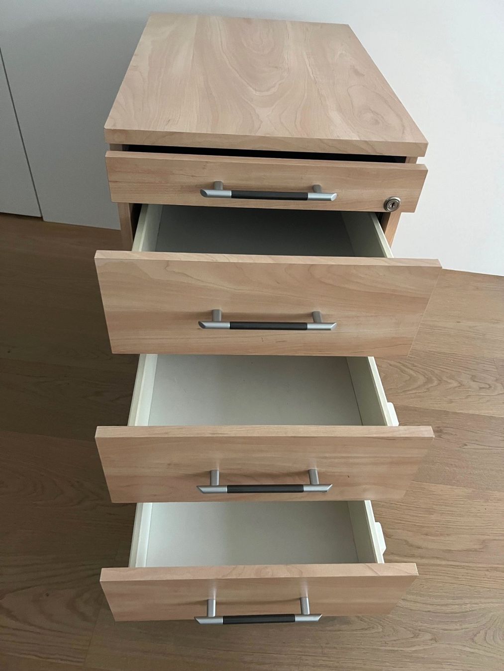 Livique Banconi: Büro Rollkorpus / Rollcontainer – Nuovo (secondo la descrizione) da Baar venduto da leo_j8vl 2