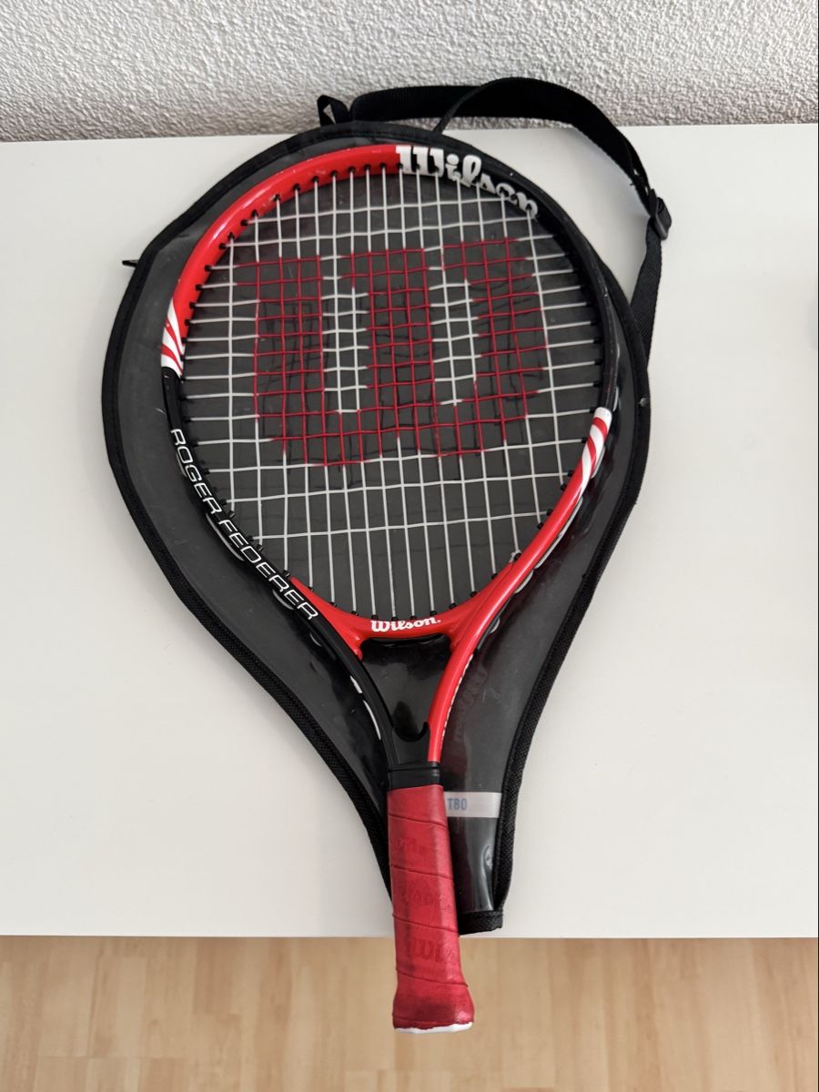 Wilson Racchette: Wilson Tennisschläger Roger Federer mit Tasche – Nuovo (secondo la descrizione) da illnau venduto da phi_t9bb
