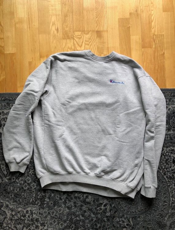 Vetements x champion on sale crewneck