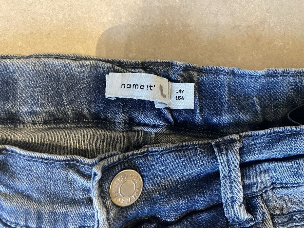 Name It Pantaloni: Mädchen Name it Jeans mit Perlen, Gr. 164 – Usato da Hünenberg See venduto da lar_9zjk 4