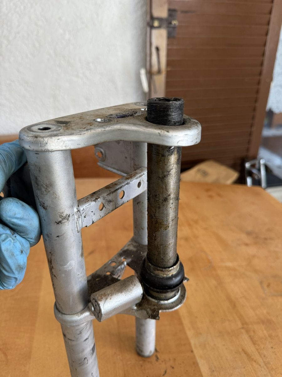 Puch Parti ricambio per ciclomotori: Puch Gabel – Usato da Dübendorf venduto da Sachs621 4