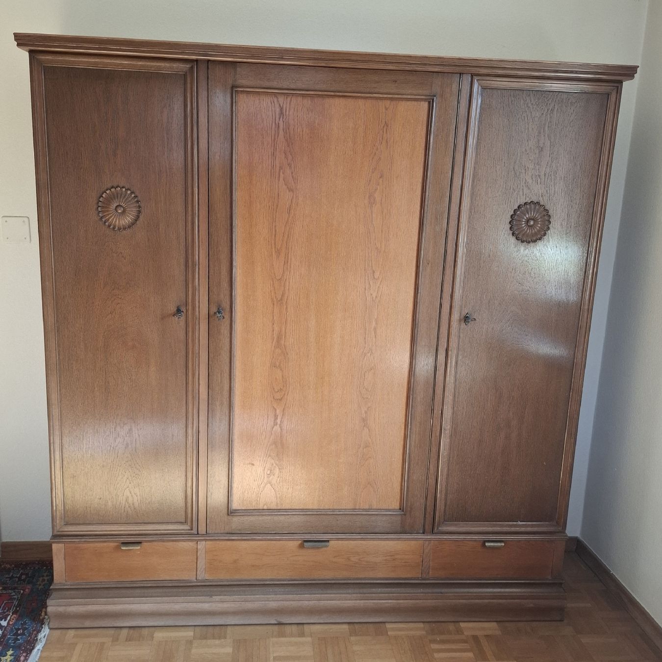 Schränke: Kleiderschrank Holz – Gebraucht aus Reinach BL von Malin20 1