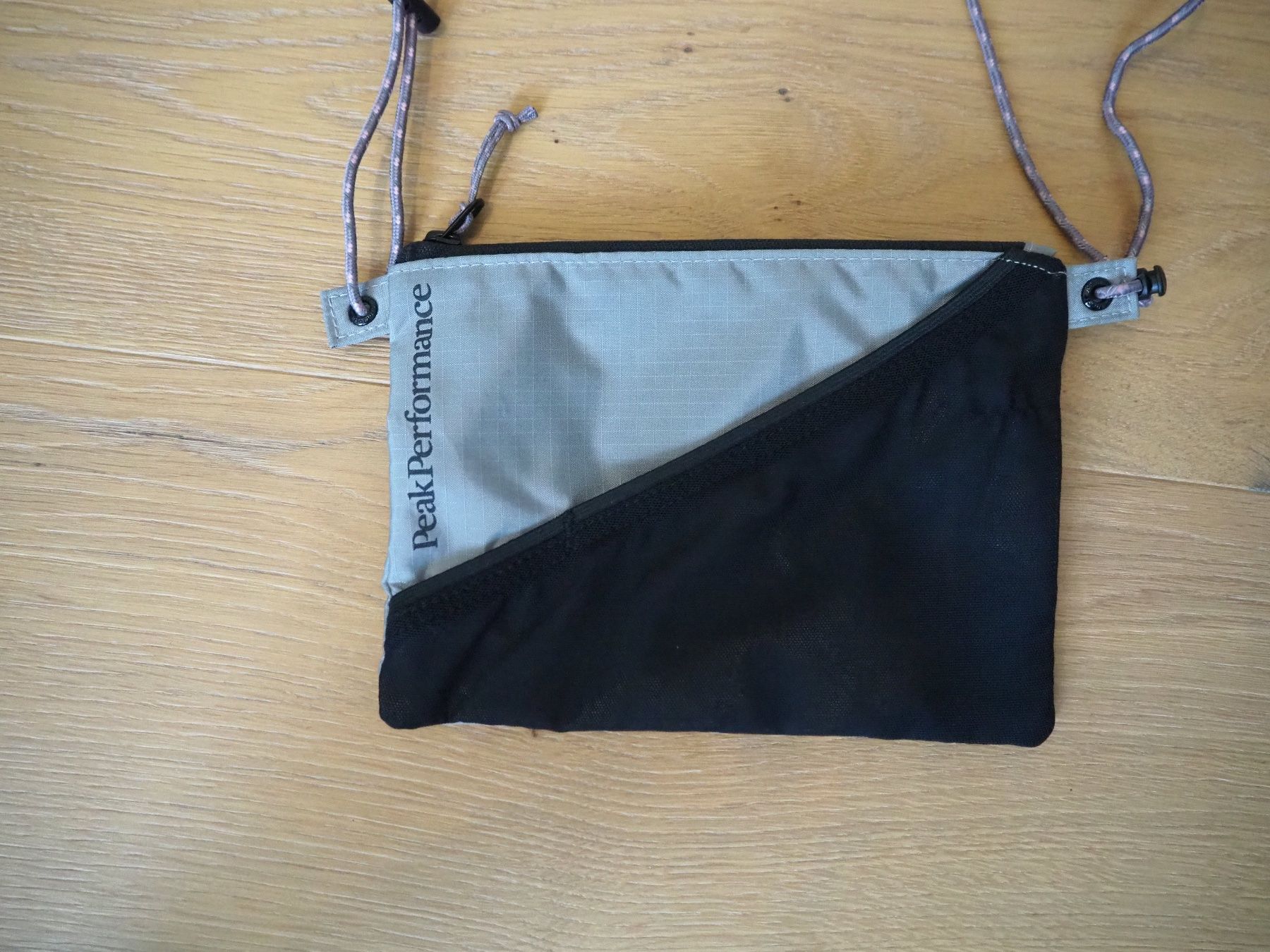 Peak Performance Borse: Peak Performance Tasche – Usato da Zürich venduto da snowow 1