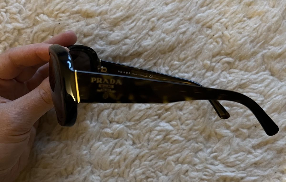 Prada Occhiali & Lenti: Prada Sonnenbrille Original  – Nuovo (secondo la descrizione) da Zürich venduto da kat_2s7f 1