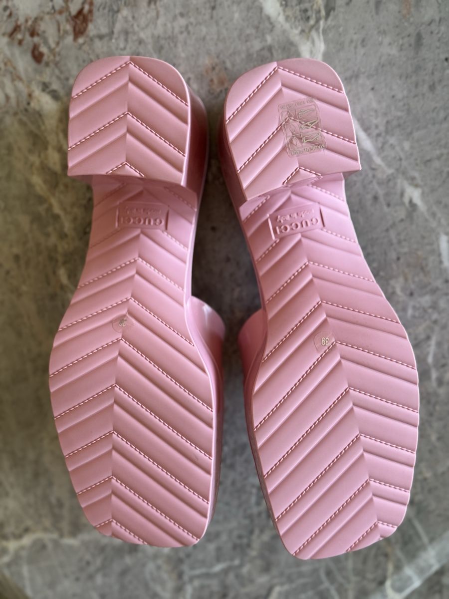 Gucci Scarpe da donna: New- Gucci rubber sandal - 39 – Nuovo e nell'imballaggio originale da Zurich venduto da Madame12 2