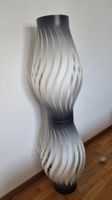 Stehlampe Design geschwungen schwarz weiss guter Zustand