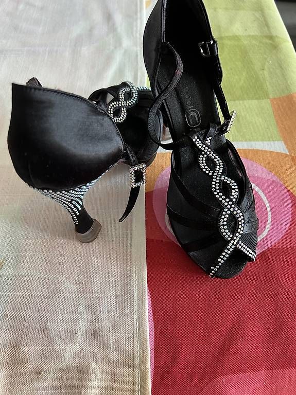 Scarpe da donna: Scarpe da ballo professionali 30 fr – Usato da Lugano venduto da bef_6qcn 1