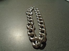 Kette silberfarbig, sehr grosse Glieder