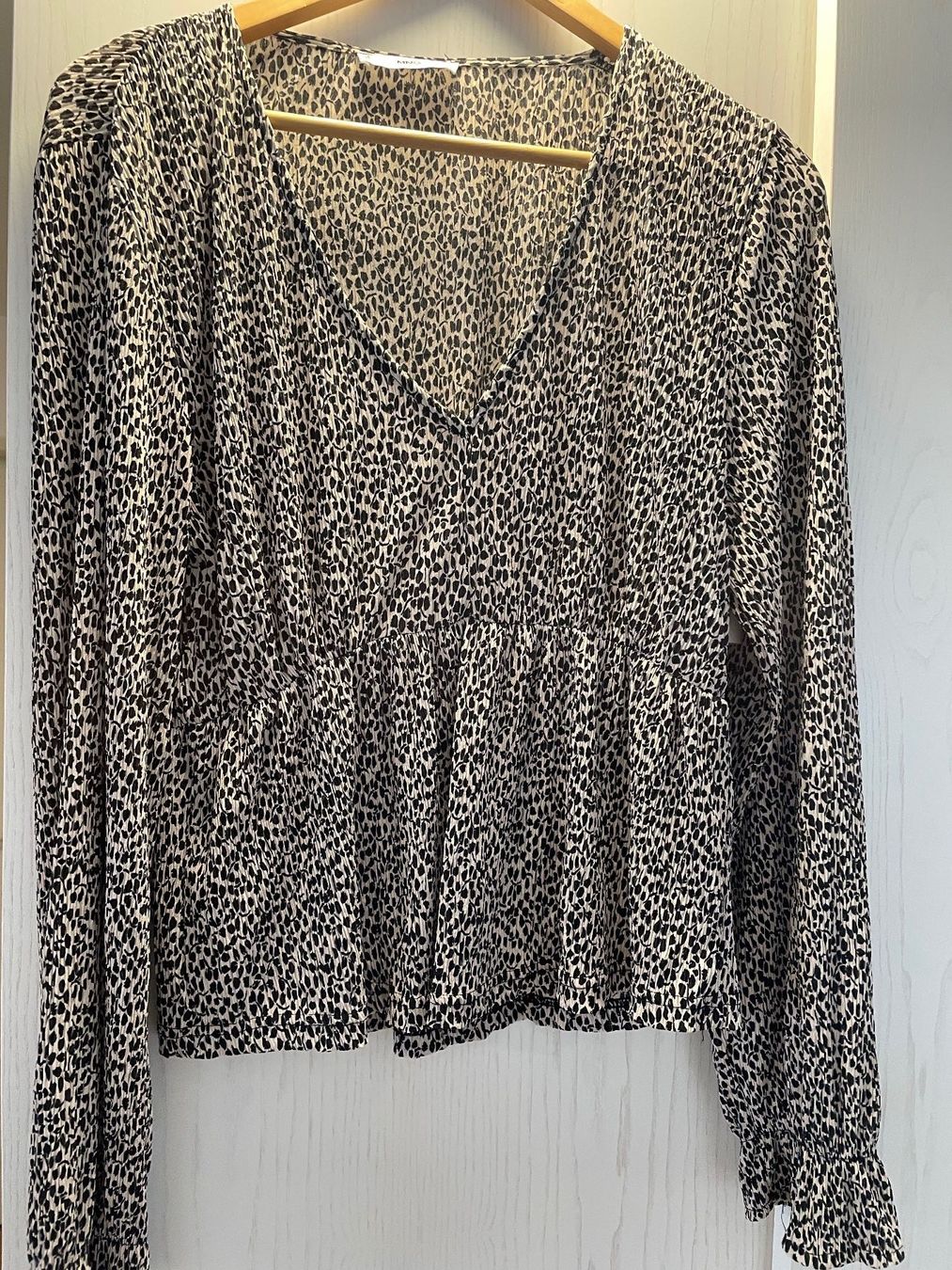Mango Blusen: Mango Bluse – Gebraucht aus Tägerwilen von makcode09