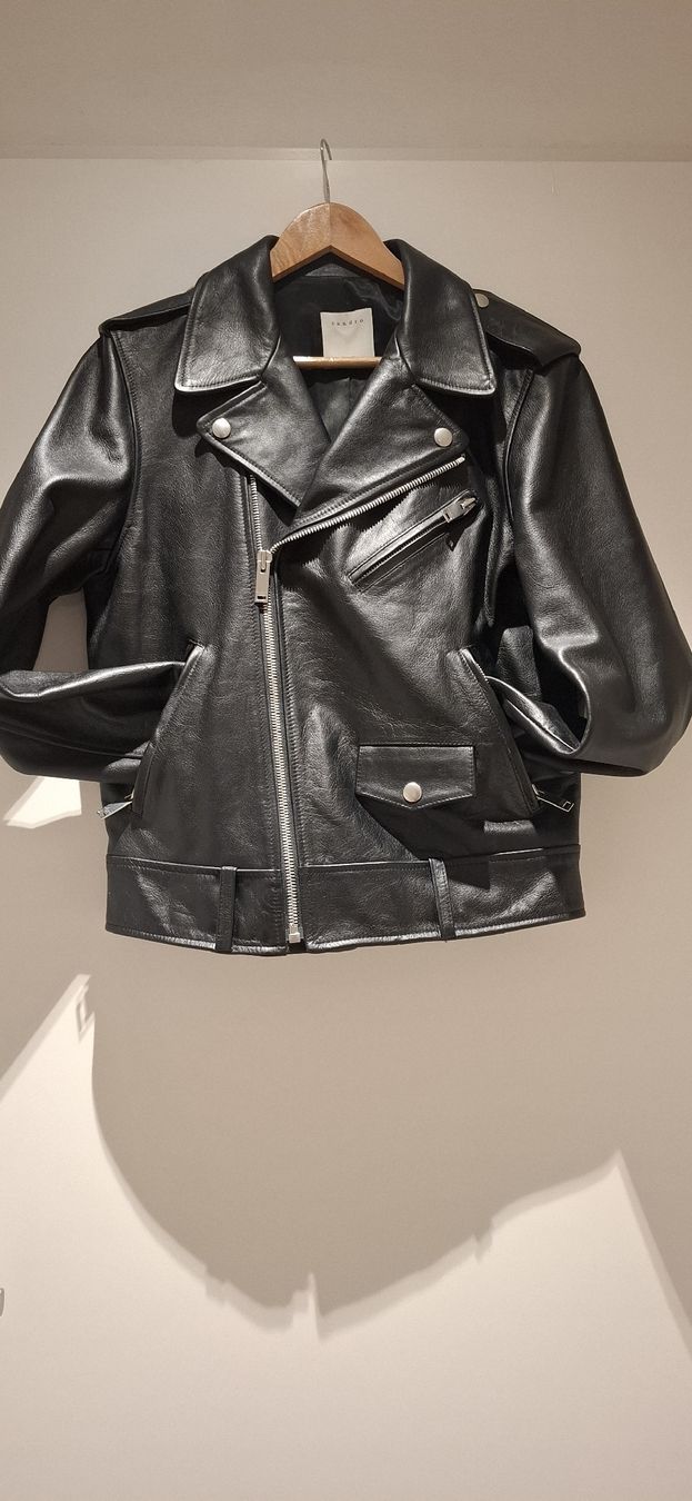 Sandro Jacken: Sandro Leather Jacket Black Size M Good Condition – Gebraucht aus Wallisellen von joe_w8ns 3