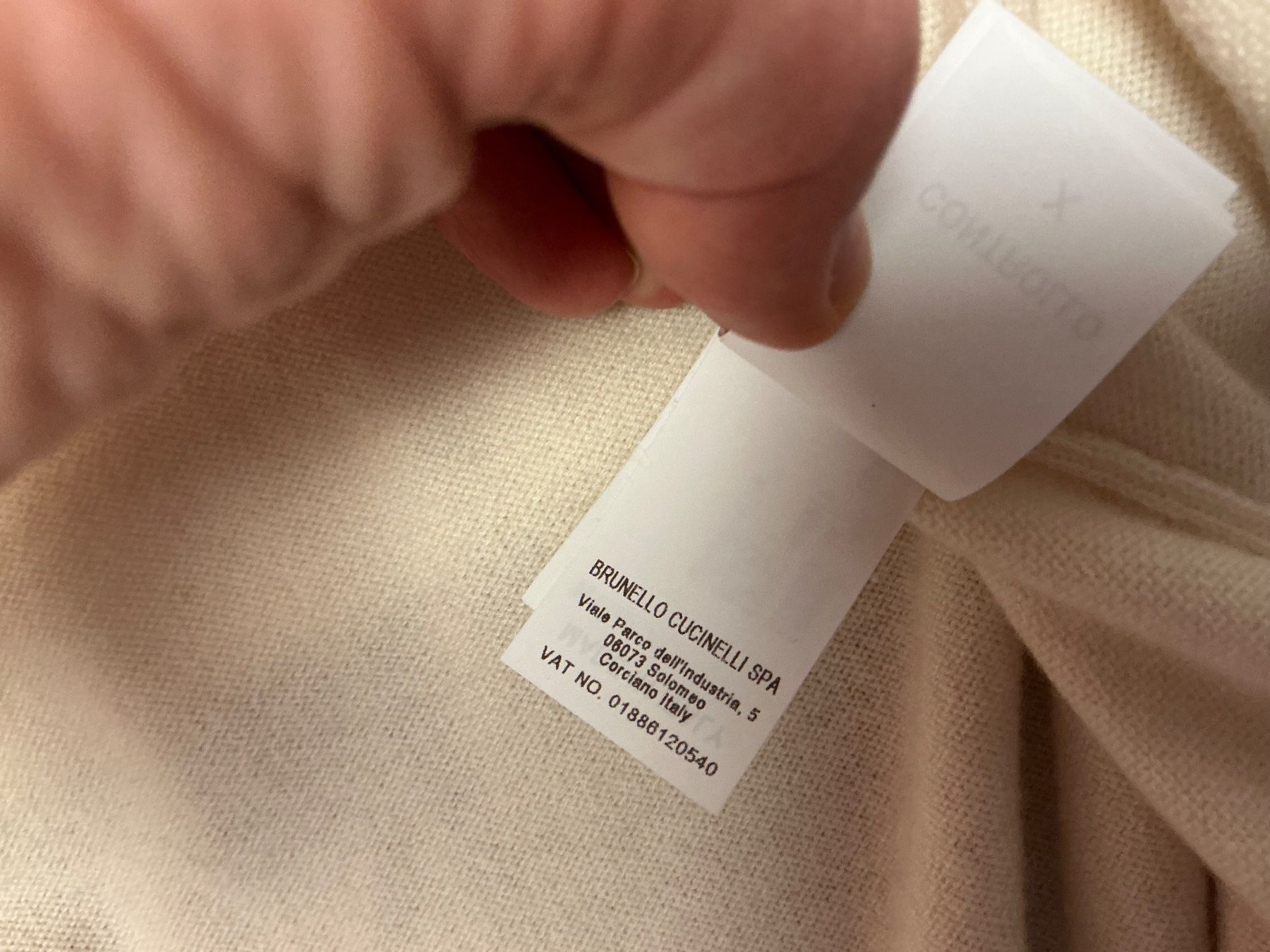 Brunello Cucinelli Maglioni & Felpe: Brunello Cucinelli Pullover light beige, 100% Cashmere, Gr.L – Nuovo (secondo la descrizione) da Winterthur venduto da romaschka 6