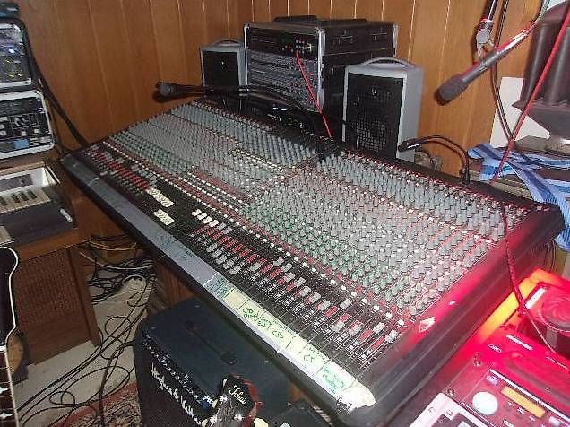 Console di mixaggio: Crest Century Desk – Usato da Brittnau venduto da hei_7jdk