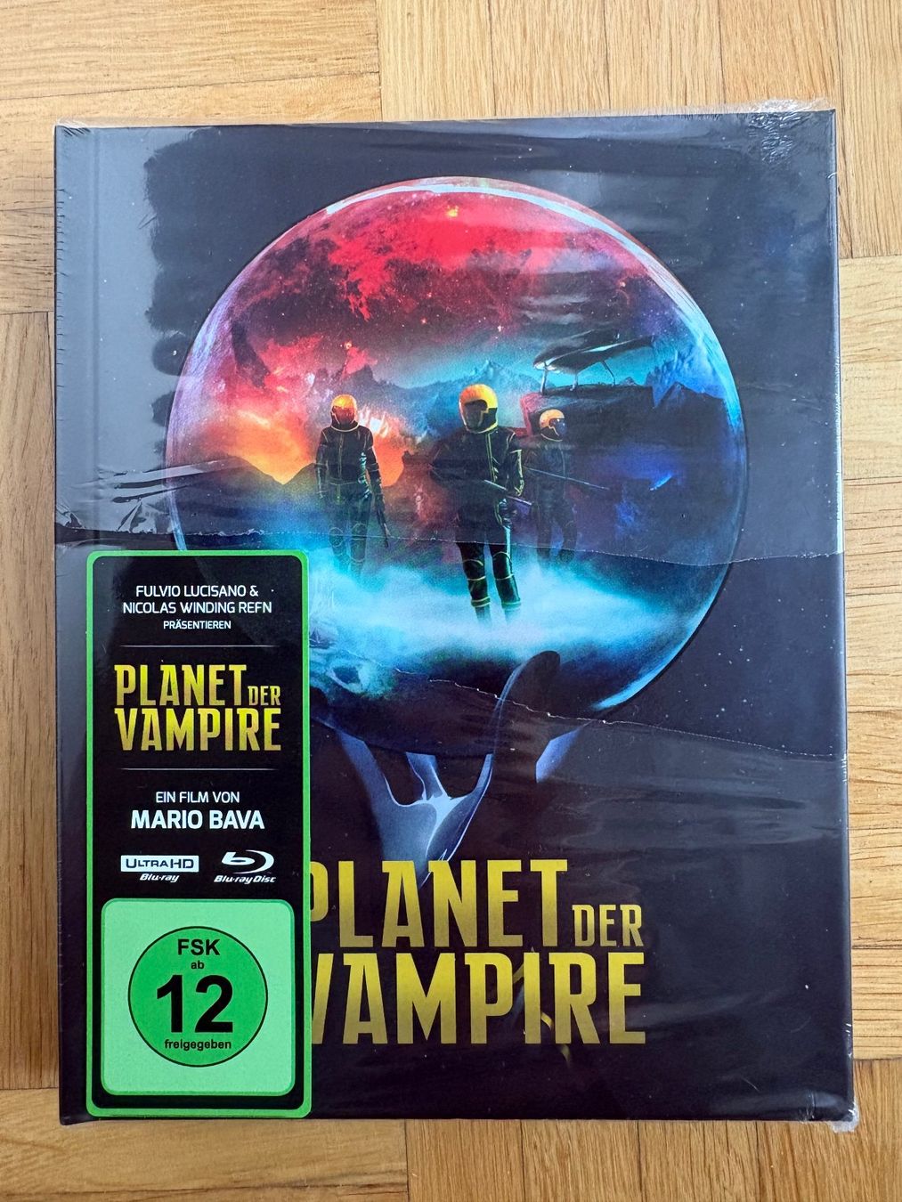 Tutti i DVDs: Planet der Vampire - 3-Disc Mediabook - 4K UHD + 2 Blu-rays – Nuovo (secondo la descrizione) da Zürich venduto da Malcom 5