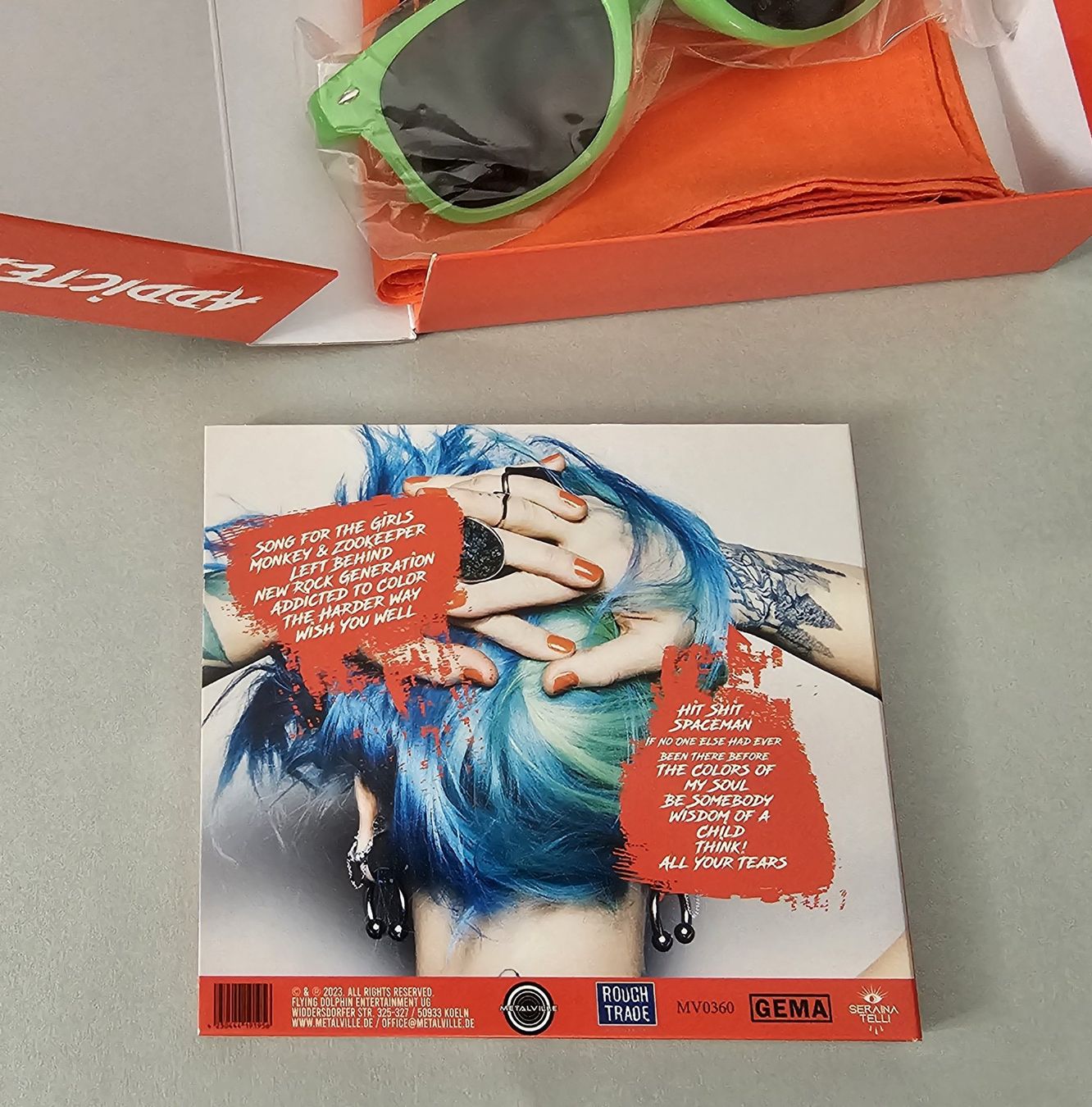 CD: Seraina Telli - Addicted To Color - Limited Fanbox – Nuovo (secondo la descrizione) da Lenzburg venduto da Pa_hcs 4
