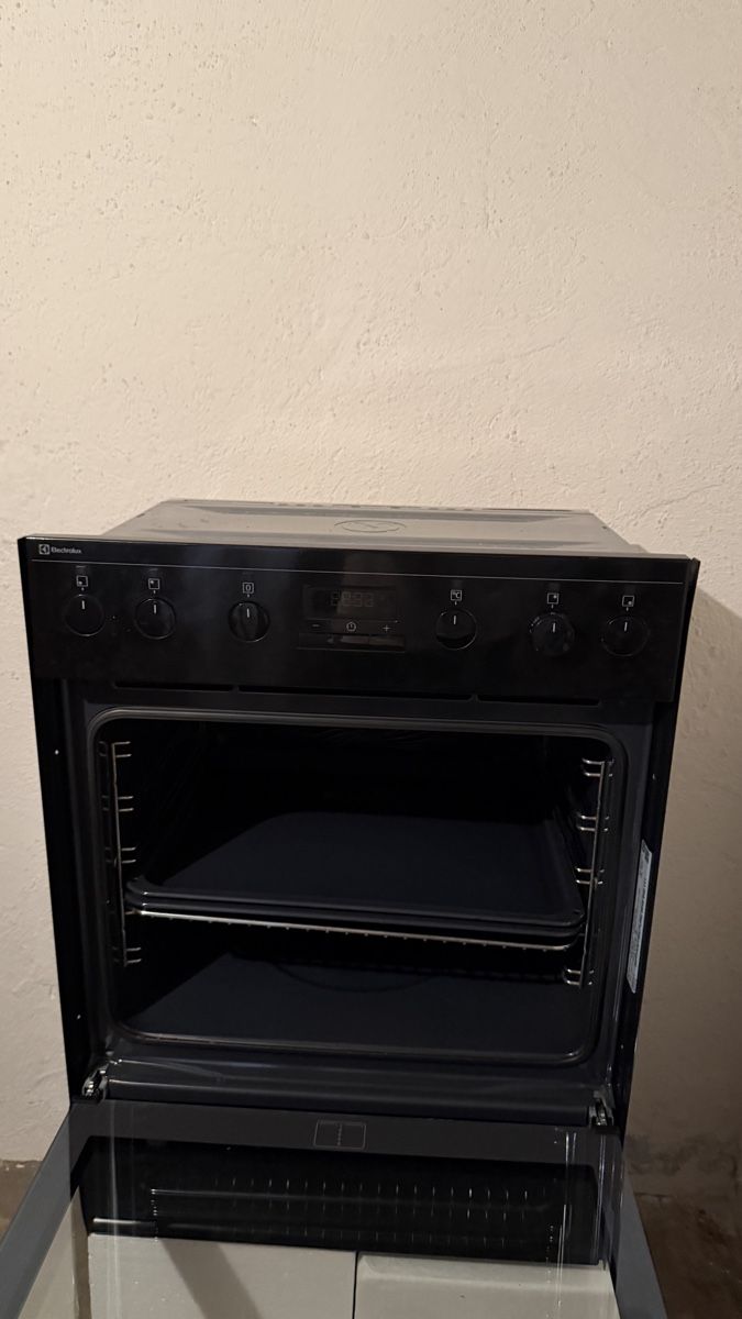 Electrolux Forni: Electrolux Backofen mit Glaskeramikplatten  – Usato da Steffisburg venduto da Eurobrax 8
