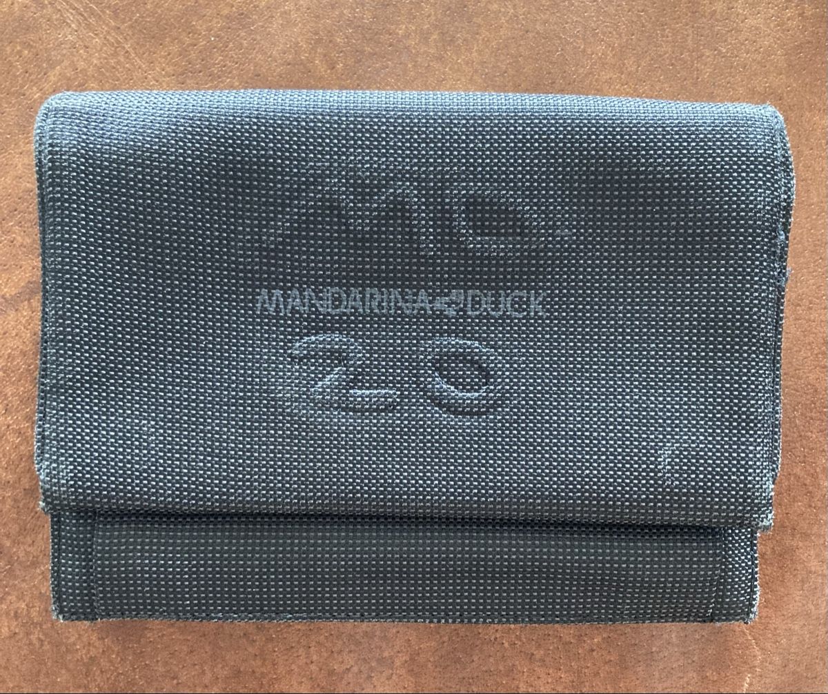 Mandarina Duck Portafogli: Portemonnaie Mandarina Duck – Usato da Arbon venduto da Manu-elle