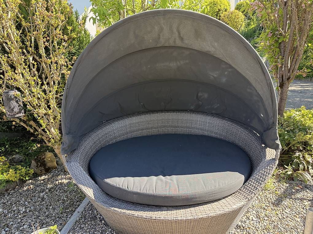 Sedie a sdraio: Sonneninsel /Loungemöbel – Usato da Bergdietikon venduto da ulr_r9x5