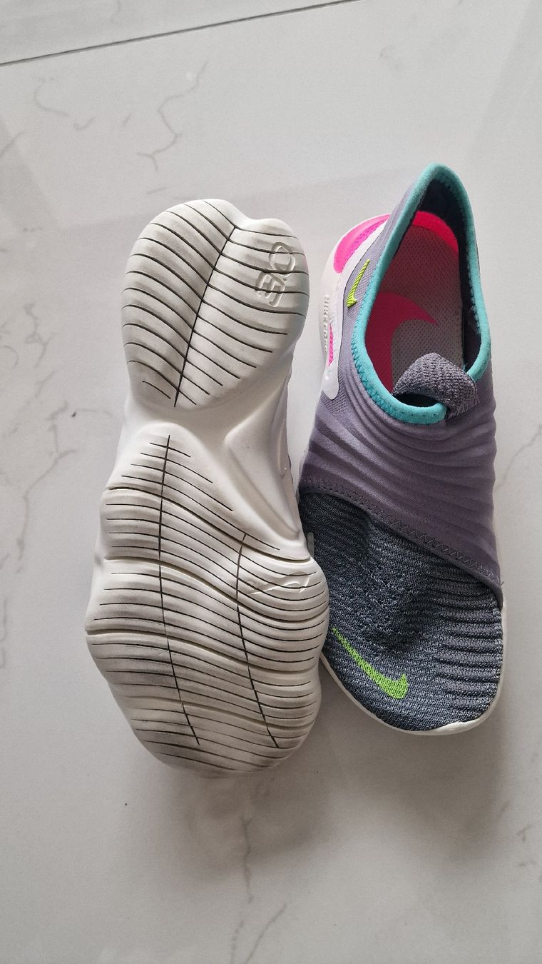 Nike Scarpe da donna: Nike Free Run Flyknit 3.0 – Usato da Montreux venduto da Daisyy01 6