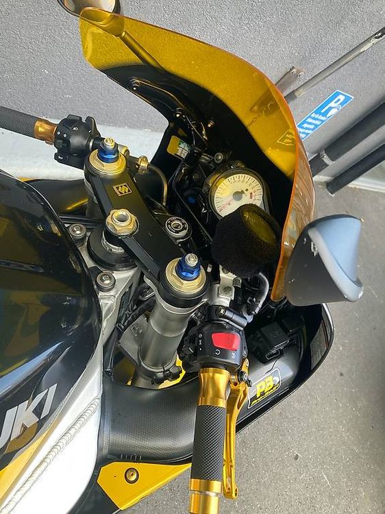 Suzuki Strada: Suzuki GSX-R 750 ab Service und MFK. Neuwertig. Top Zustand. – Usato da Ringgenberg BE venduto da aoulouz10 1