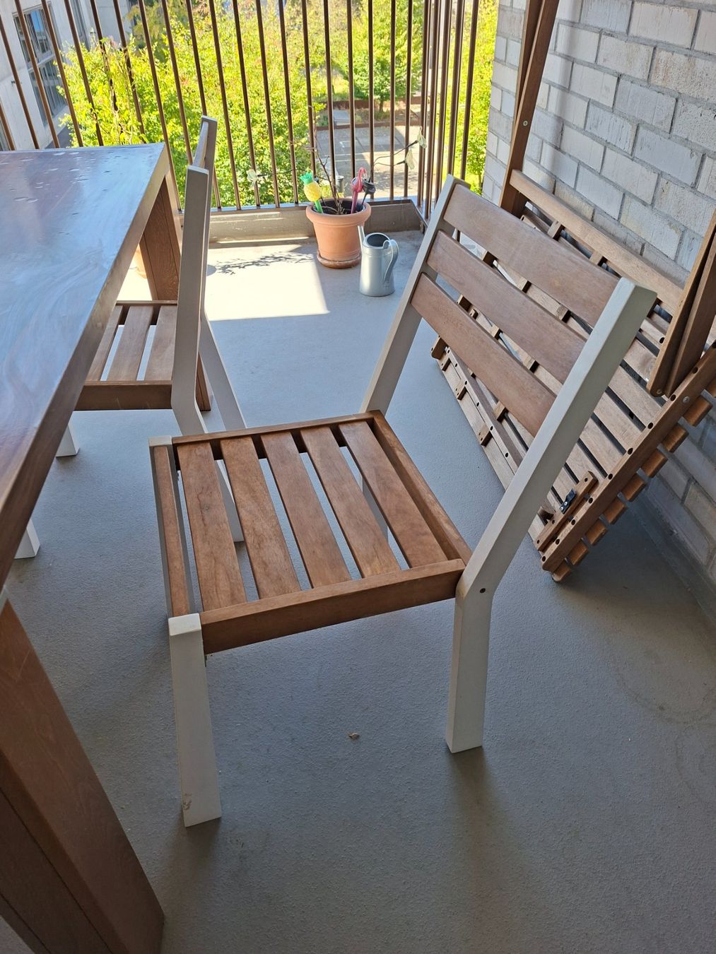 Tavoli: (Balkon-)Tisch mit 4 Stühlen – Usato da Liebefeld venduto da fio_xf7g 3