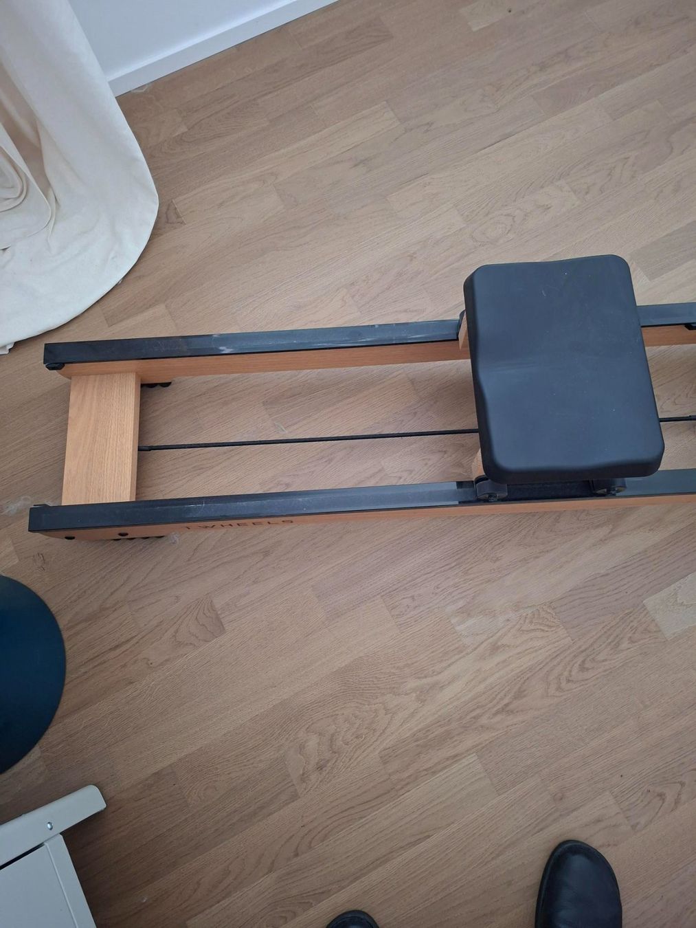 Hometrainer: Wasserrudergerät aus Eichenholz – Gebraucht aus Aarau von joe_166 2
