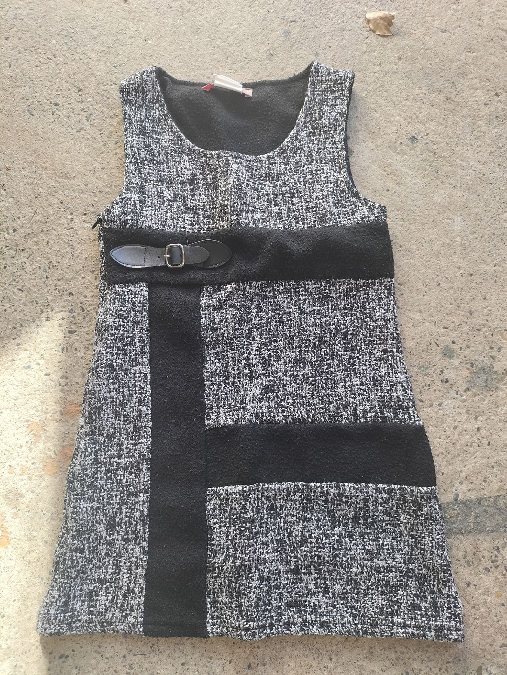 Kleider & Röcke: robe taille 8 ans  – Gebraucht aus Gillarens von Emy_28