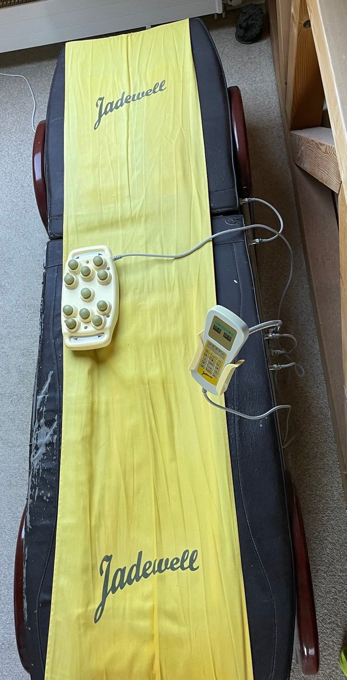 Dispositivi per massaggi: Thermo Massageliege Jadewell – Usato da Binz venduto da roe_sq62 1