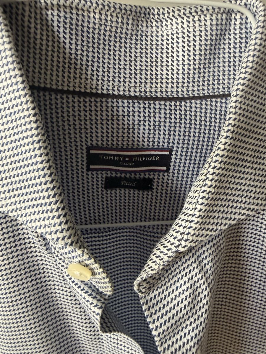 Tommy Hilfiger Camicie: Herren Hemd Tommy Hilfiger Fitted Grösse 38 – Nuovo (secondo la descrizione) da Baden venduto da ..Nina..