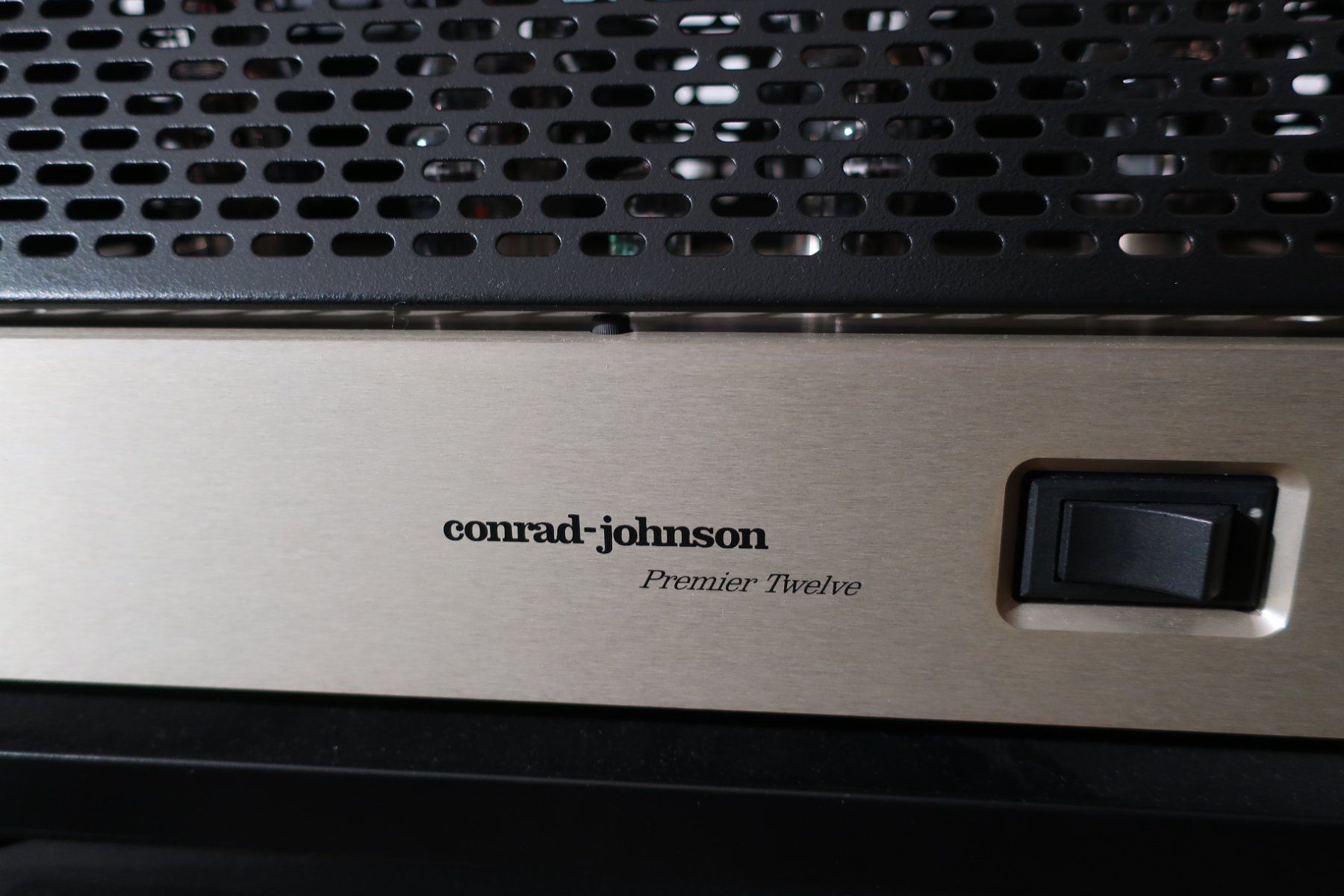 Conrad-Johnson Amplificatori: Conrad Johnson Premier 12 Mono Endstufen – Usato da Oberflachs venduto da genki-tama