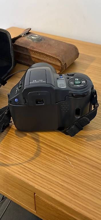 Olympus Fotocamera: Olympus 28-110 – Usato da Le Grand-Saconnex venduto da aur_27hl 2
