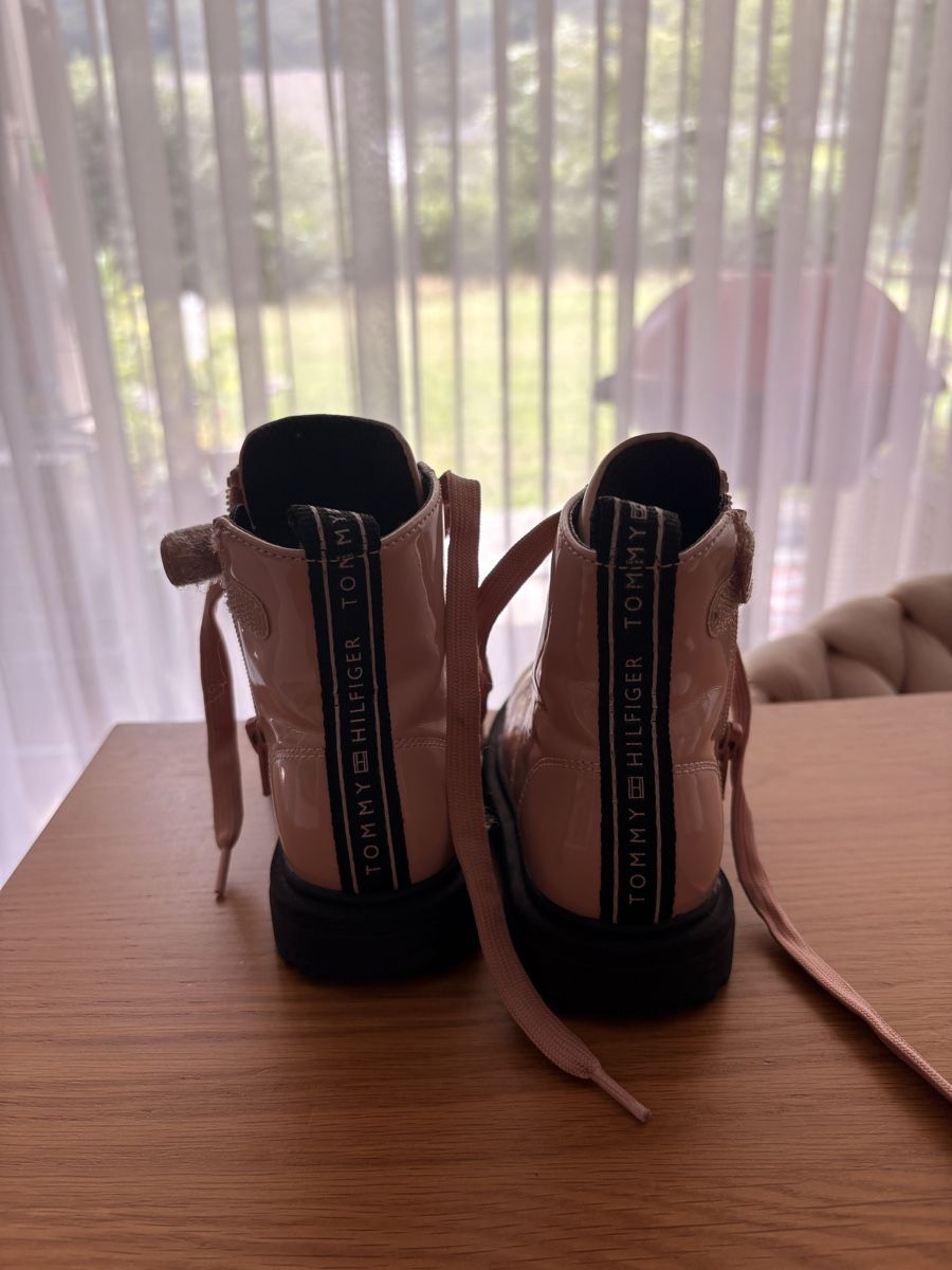 Tommy Hilfiger Chaussures garçon: Scarpe Tommy Hilfiger – Neuf (Voir description) à S. Antonino par FedeKikka88 2