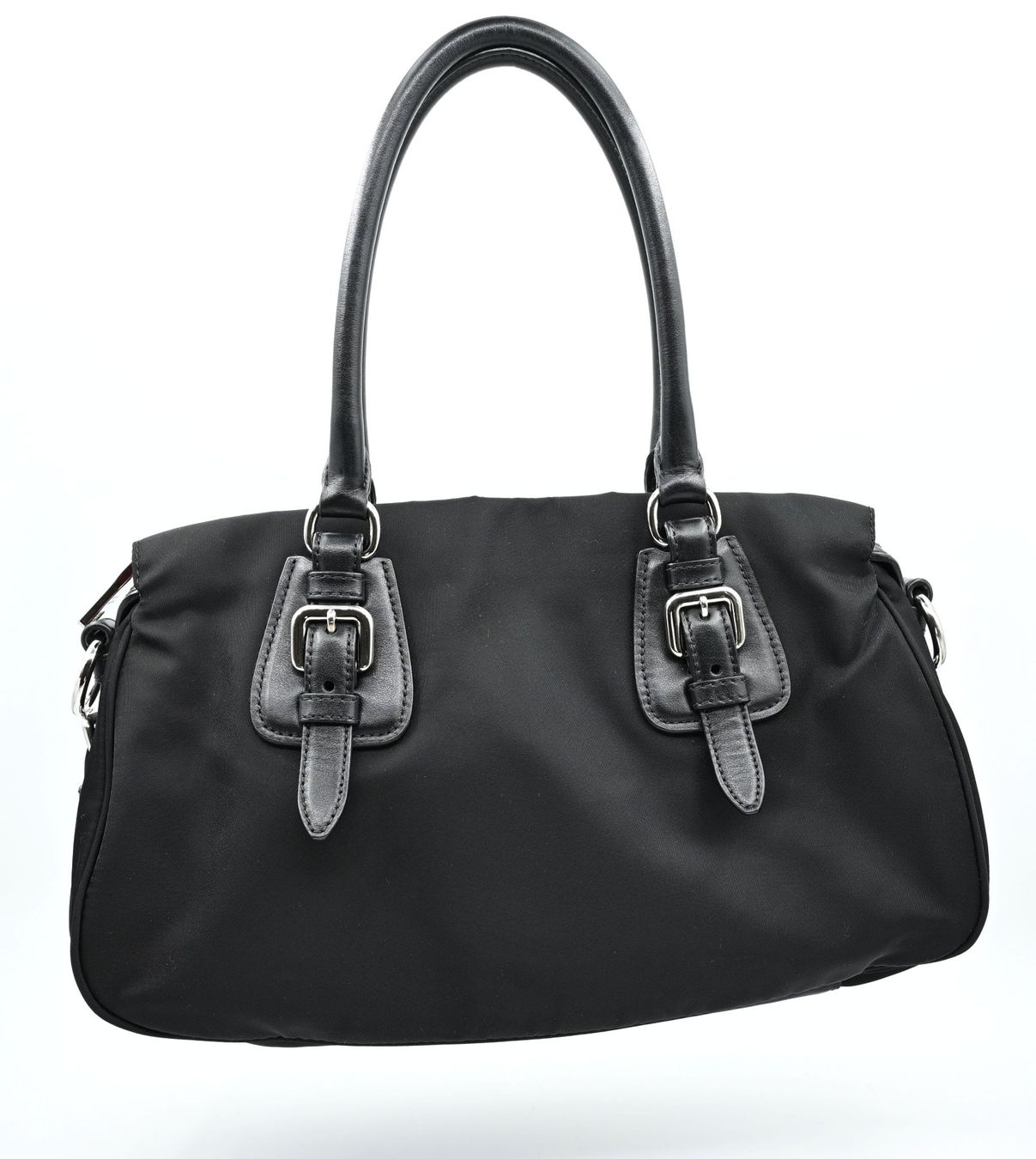 Prada Sacs femmes: Handtasche Prada – D'occasion à Dürnten par puumies 1