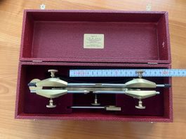 Eingriffszirkel aus Messing für Grossuhren